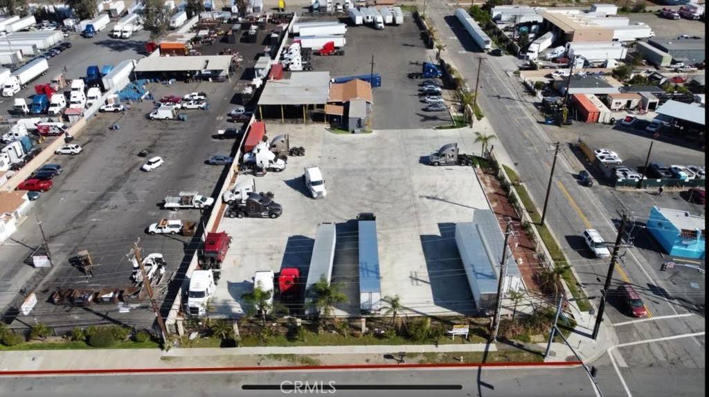 Fontana, CA 92335,15082 Valley BLVD