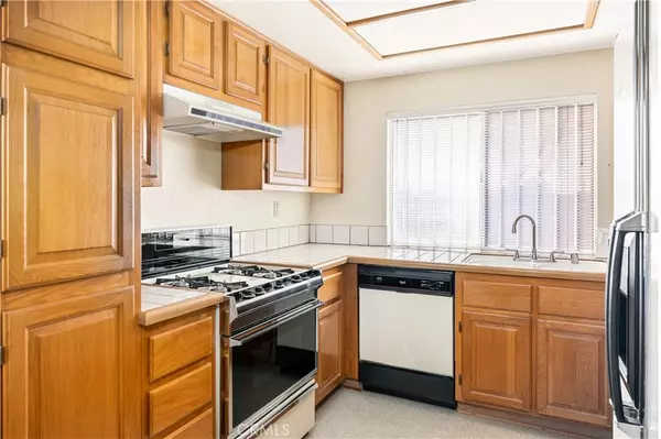 Moreno Valley, CA 92555,26183 Dardanelle CT