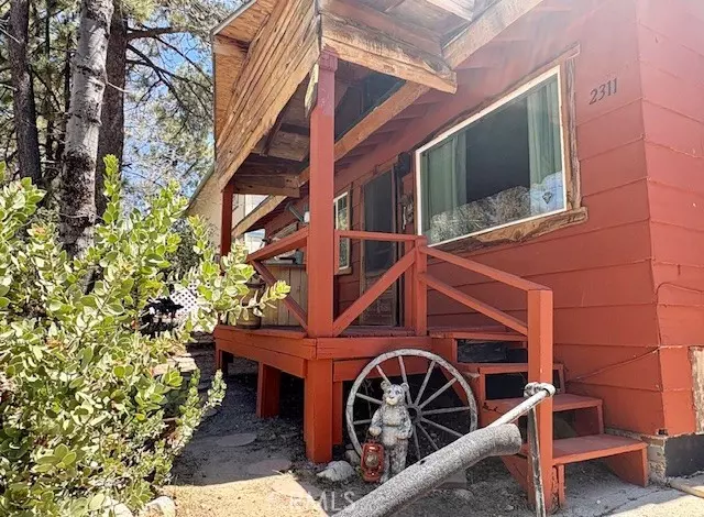 2311 Blue Jay LN, Arrowbear, CA 92308
