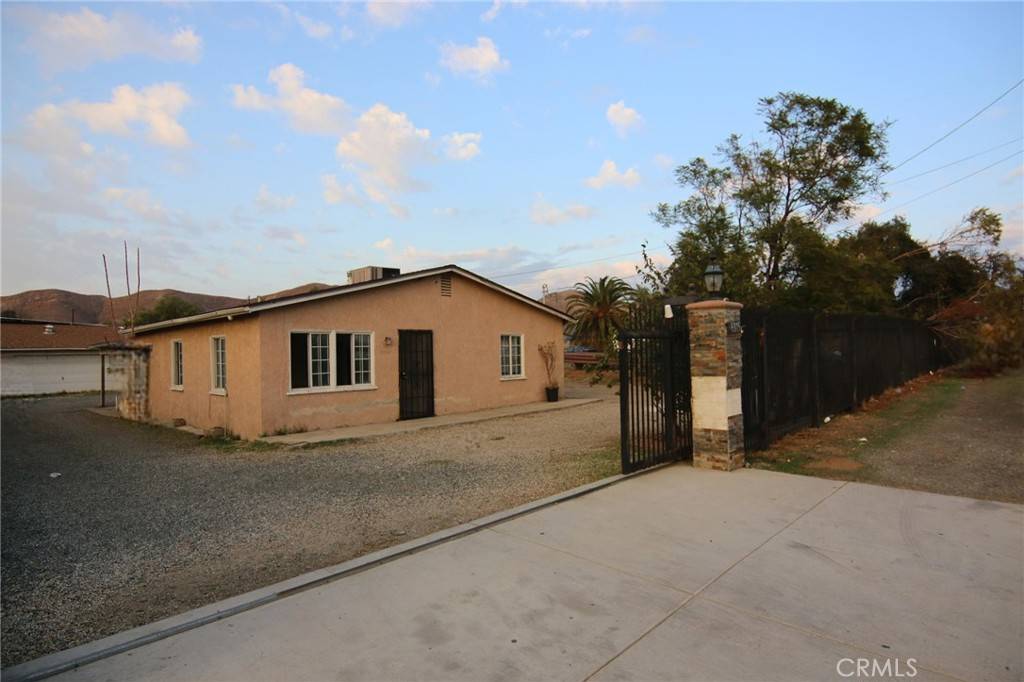 Jurupa Valley, CA 92509,9375 Mission AVE