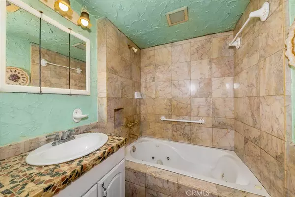Sunland, CA 91040,9701 Wheatland AVE