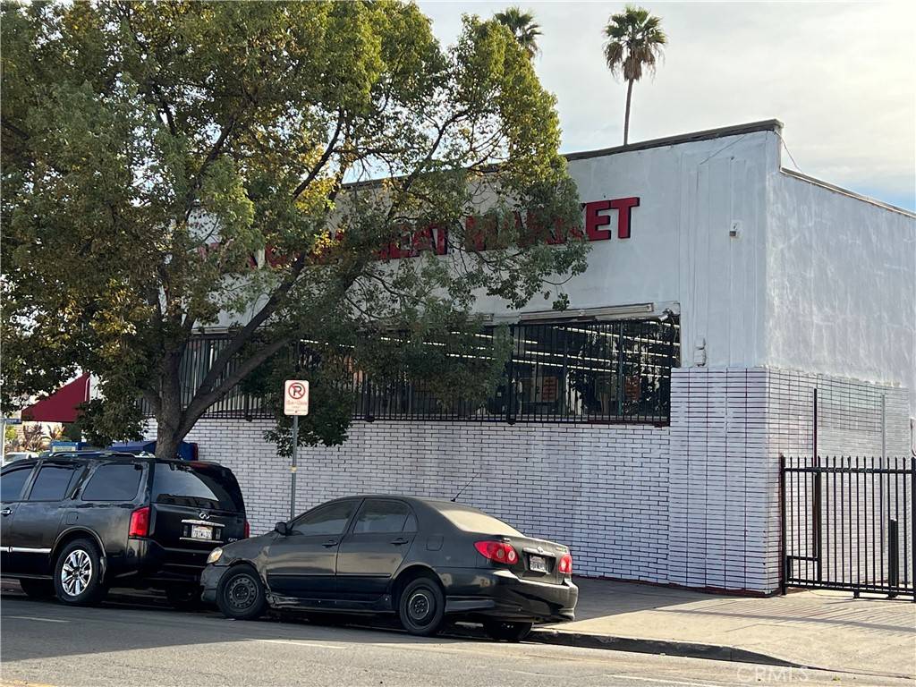 Los Angeles, CA 90032,5392 Poplar BLVD