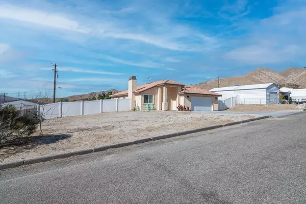 Whitewater, CA 92282,12905 Danbury ST