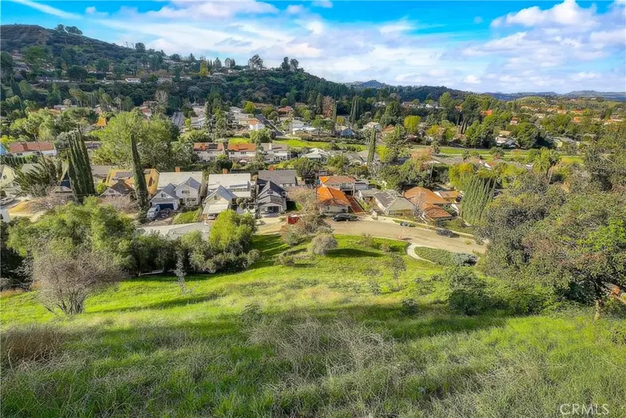 4329 Torreon DR, Woodland Hills, CA 90077