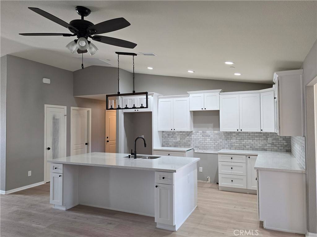 Apple Valley, CA 92307,14490 Savannah CT