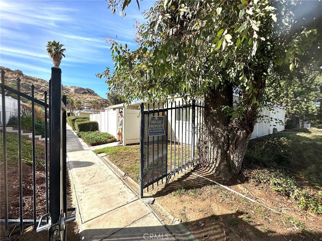 Riverside, CA 92506,3088 Panorama RD #D