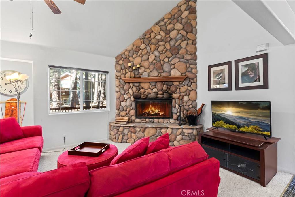 33389 Wild Cherry DR, Green Valley Lake, CA 92341