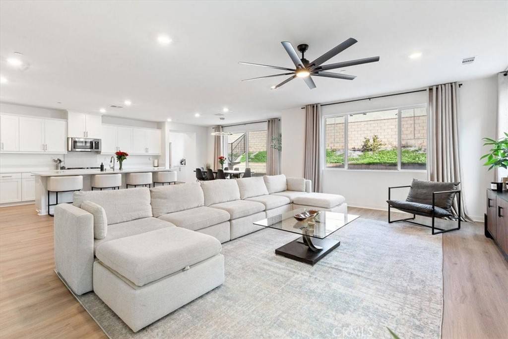 16708 Tulip Tree ST, Fontana, CA 92336