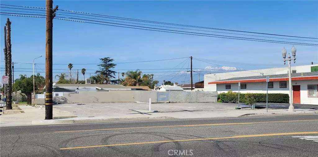 1305 N Mount Vernon AVE, Colton, CA 92324