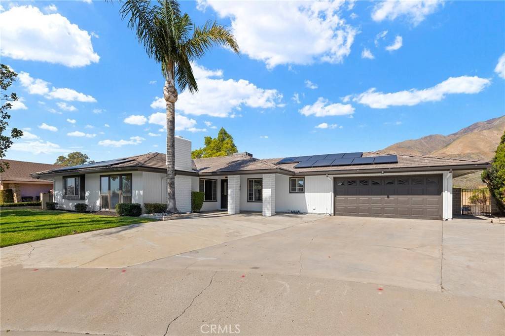 Highland, CA 92346,28404 Coachman LN
