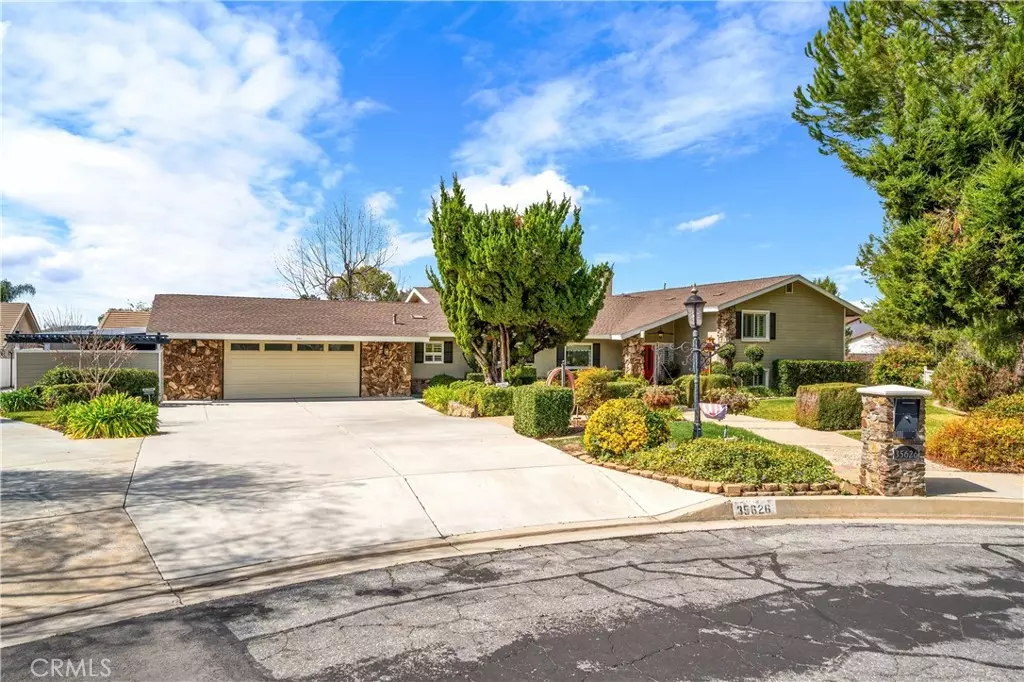 Yucaipa, CA 92399,35626 Teriann LN