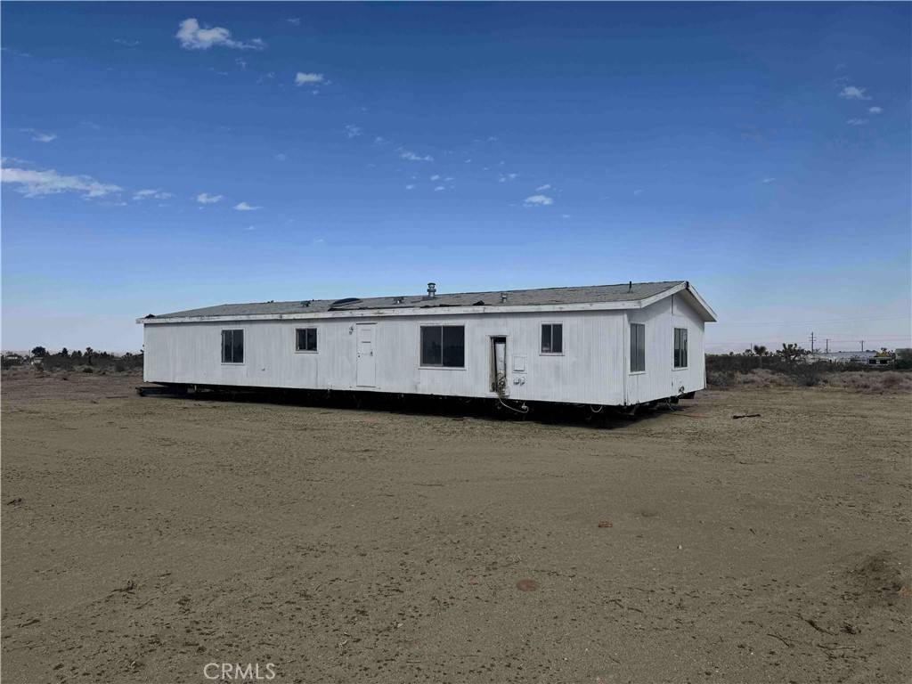 Phelan, CA 92371,5520 Luna RD