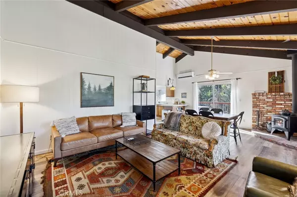 Idyllwild, CA 92549,24950 Roble DR