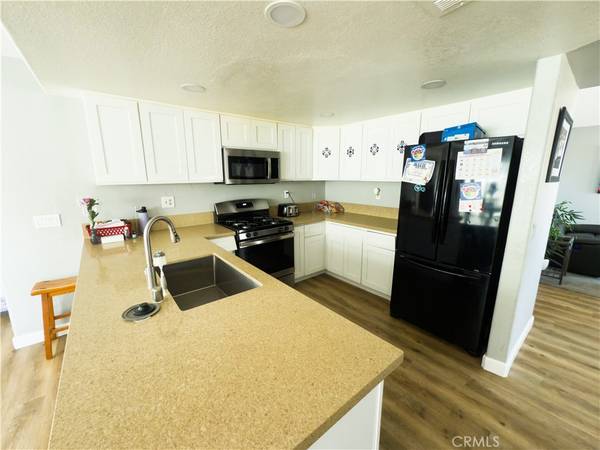 Victorville, CA 92394,14848 Deerfield ST