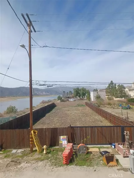 51 Elm ST, Lake Elsinore, CA 92530