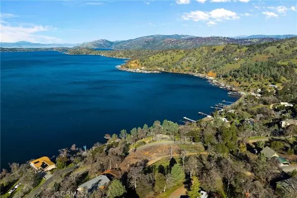 Clearlake, CA 95424,3111 Oak Crest DR