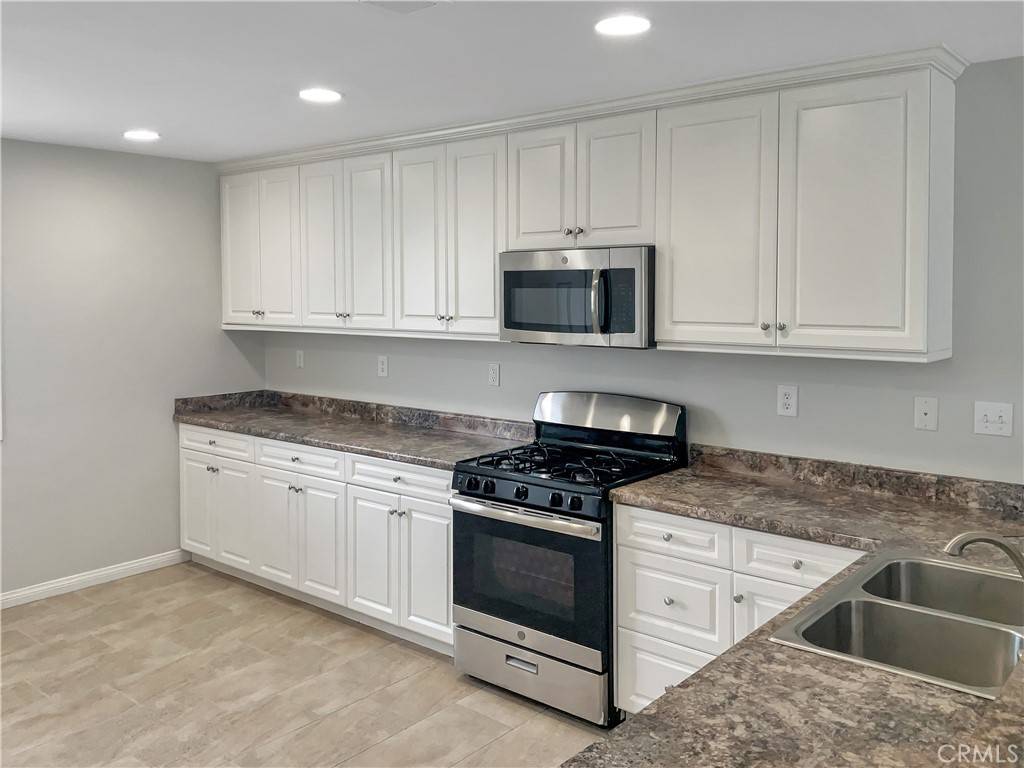 Perris, CA 92570,3434 Presidio LN