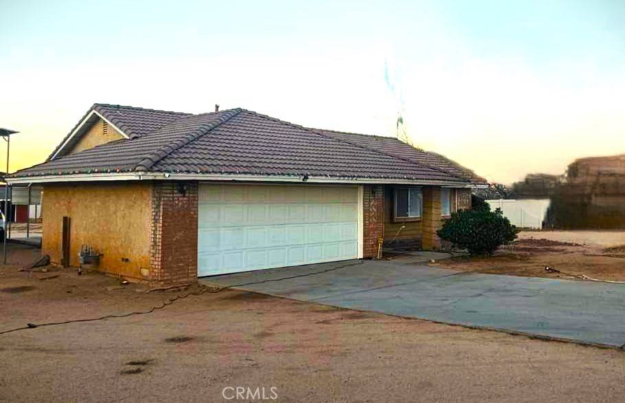Hesperia, CA 92345,15102 Fir ST
