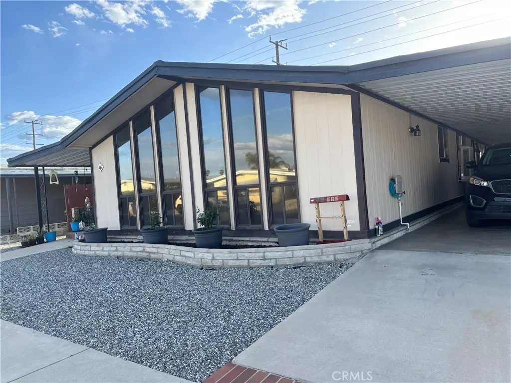 Hemet, CA 92543,565 Castille DR