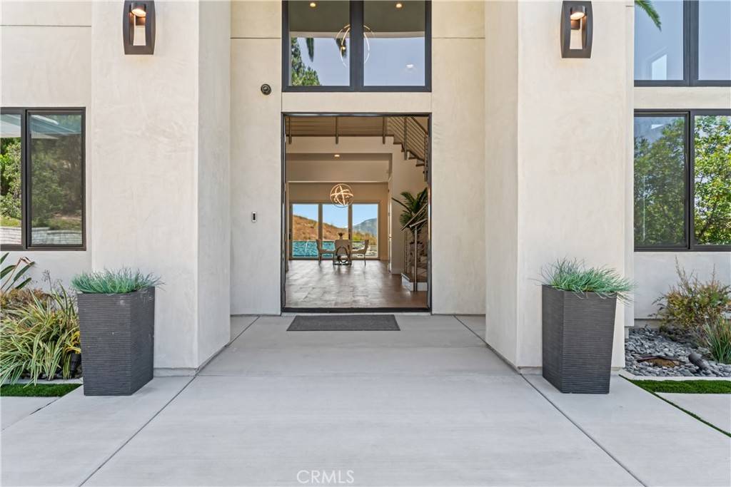Yorba Linda, CA 92887,27995 Alpine LN
