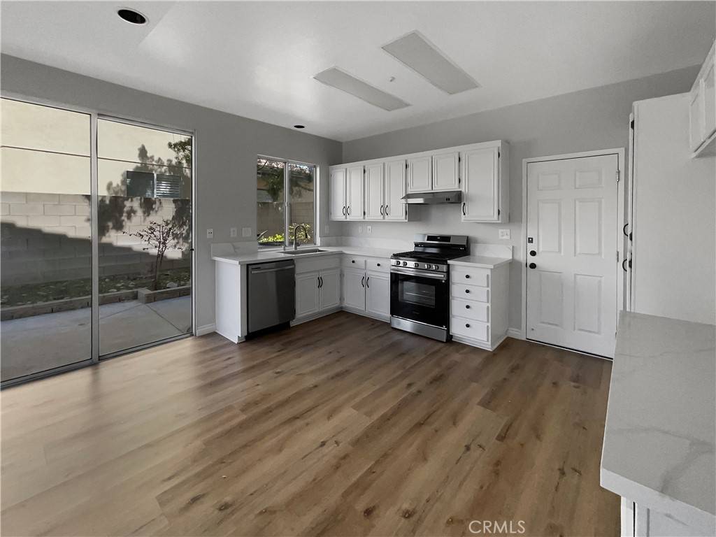 Fontana, CA 92336,6640 Logan AVE