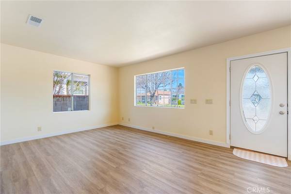 Lakewood, CA 90713,5949 Adenmoor AVE