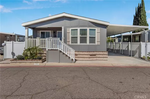 4901 Green River RD #150, Corona, CA 92878
