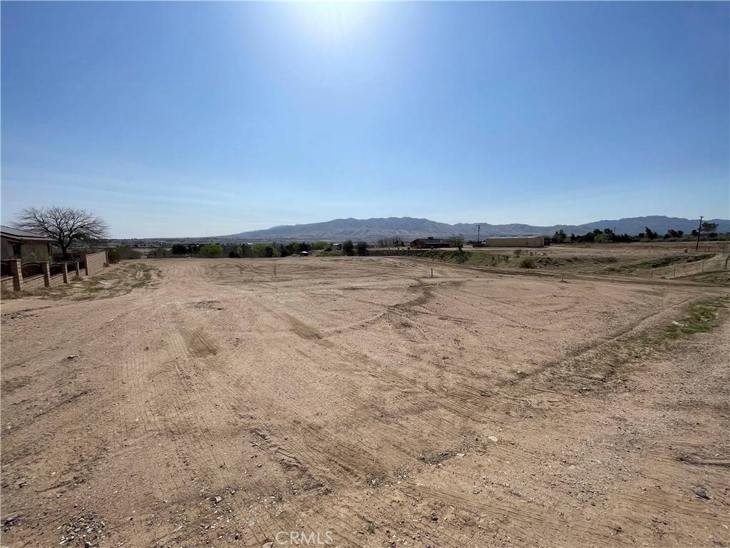 Hesperia, CA 92345,10361 Choiceana AVE