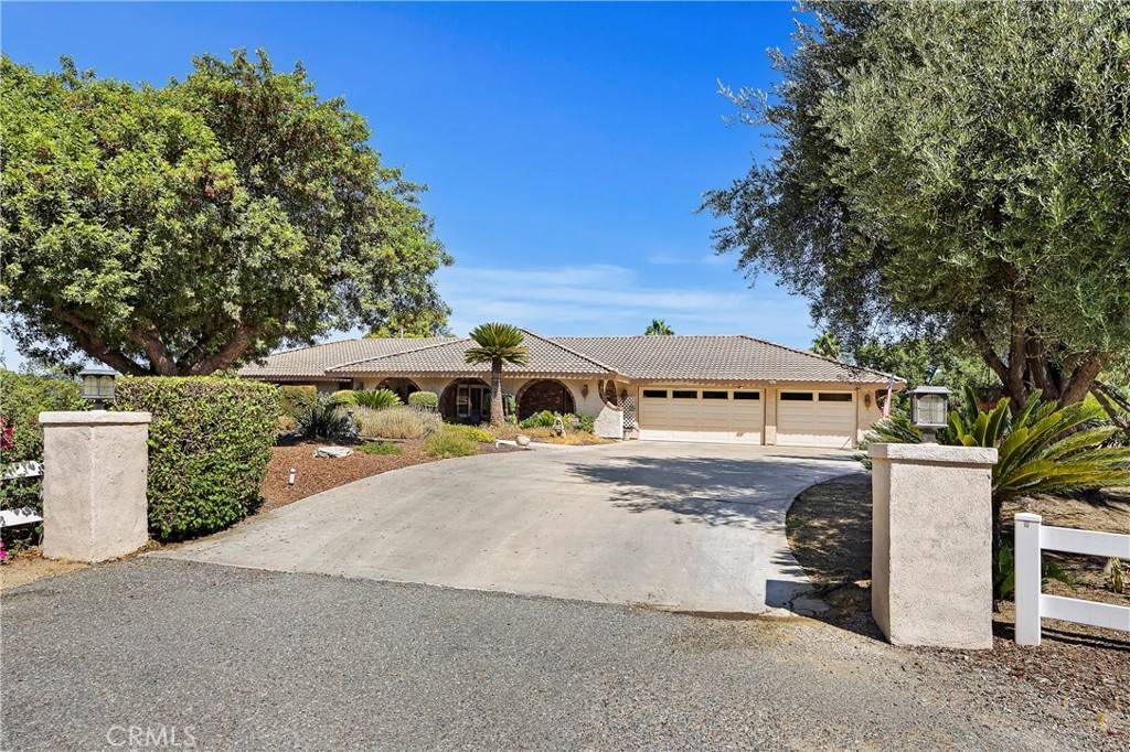 17790 Twin Lakes DR, Riverside, CA 92508