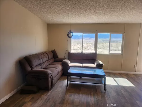 Rosamond, CA 93560,27543 Kingbird