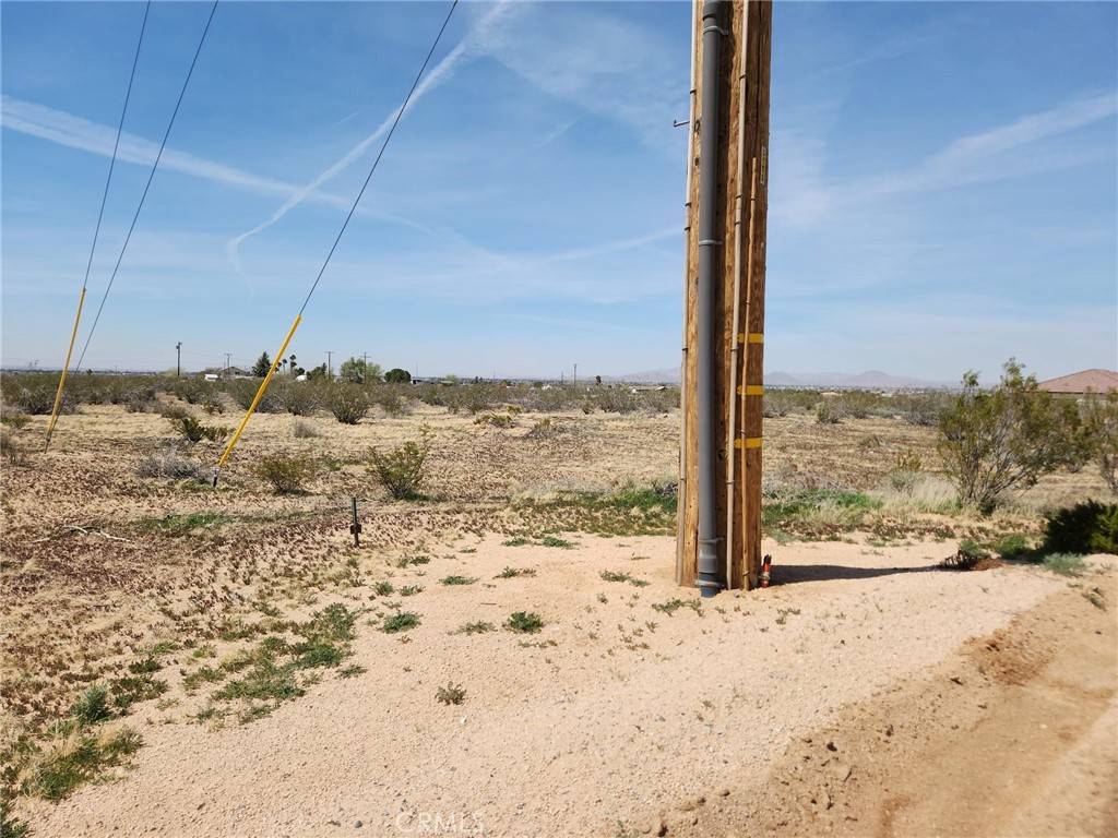 Apple Valley, CA 92308,0 Tujunga DR