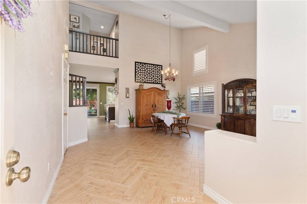 Corona, CA 92883,27089 Adelanto DR