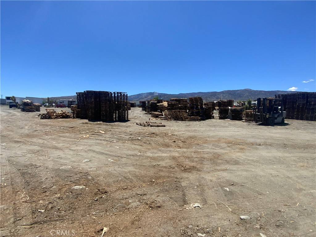 Phelan, CA 92371,9980 Pionero RD