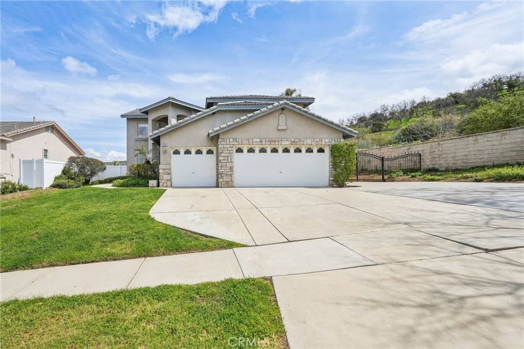 Corona, CA 92882,3893 Malaga ST