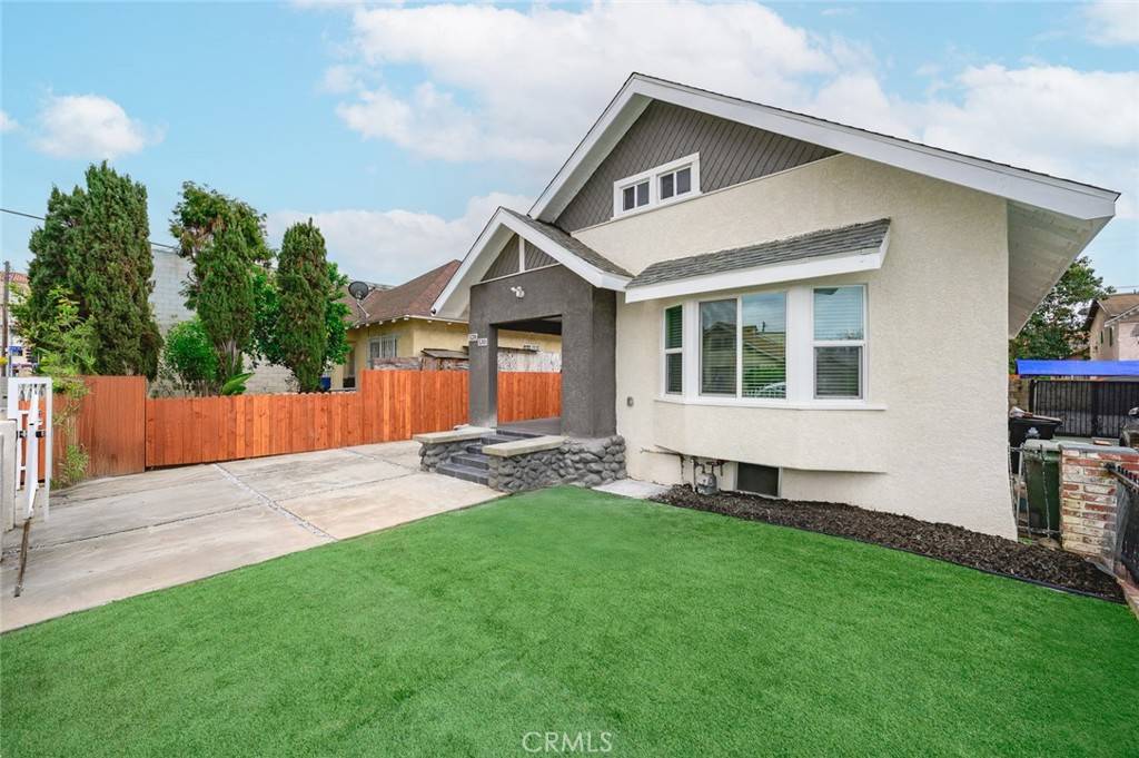 530 W 43rd ST, Los Angeles, CA 90037