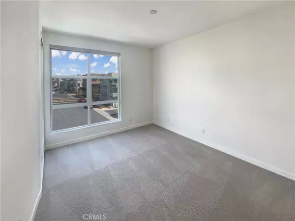 Rancho Cucamonga, CA 91730,11032 Momentum DR