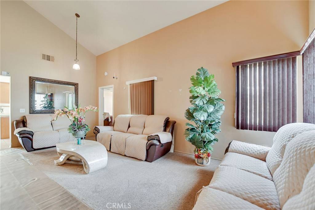 Jurupa Valley, CA 92509,5244 Holstein WAY