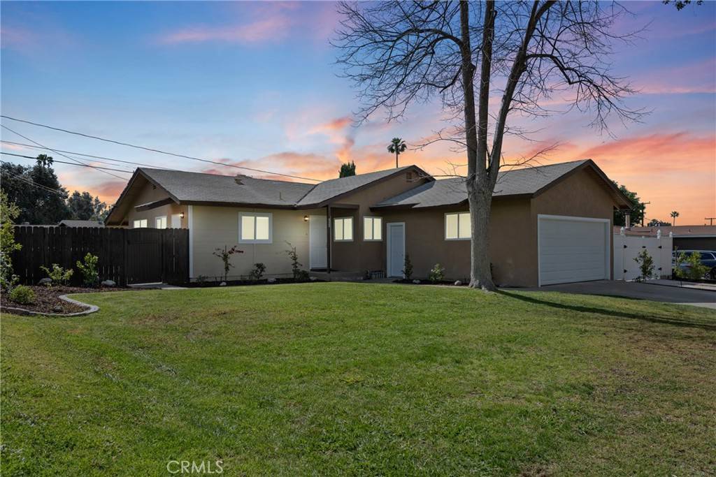 2994 David ST, Riverside, CA 92506