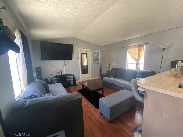 Jurupa Valley, CA 92509,5479 34th ST #2