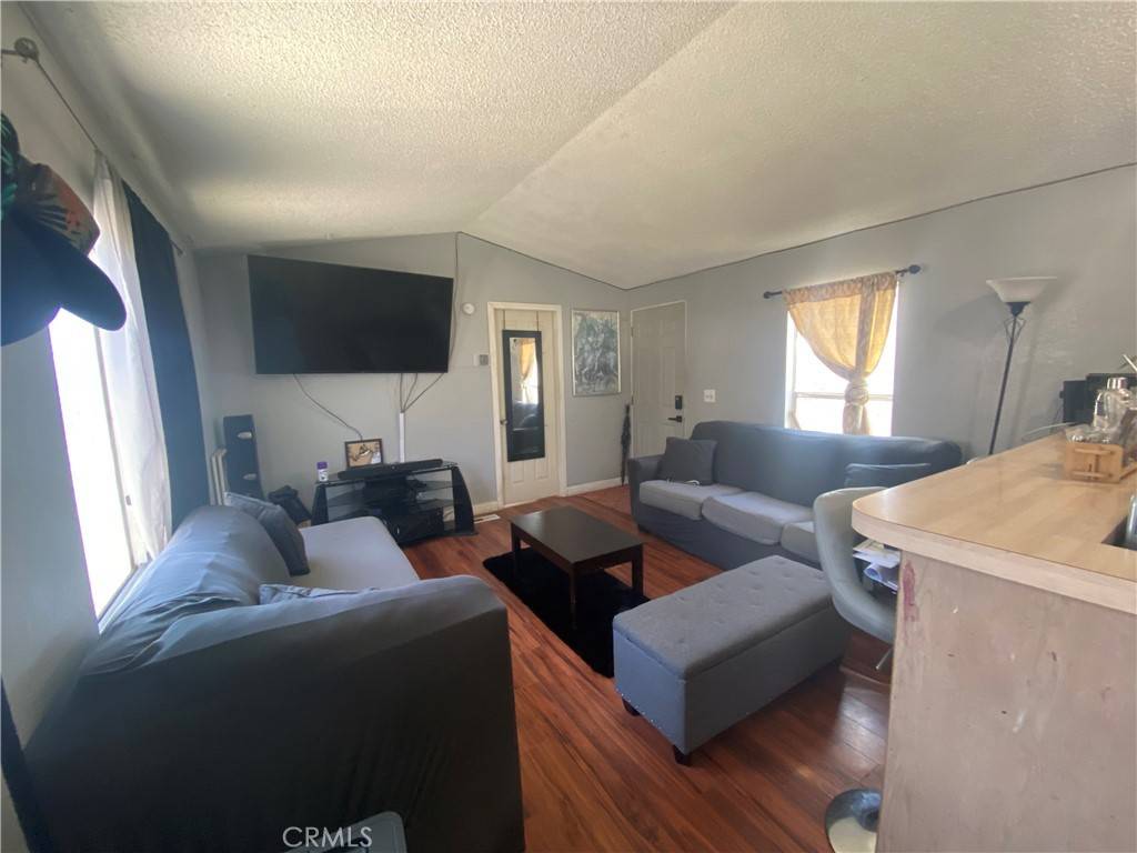 Jurupa Valley, CA 92509,5479 34th ST #2