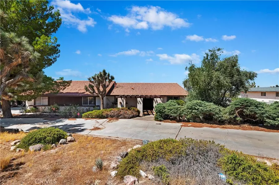 12944 Rincon RD, Apple Valley, CA 92308