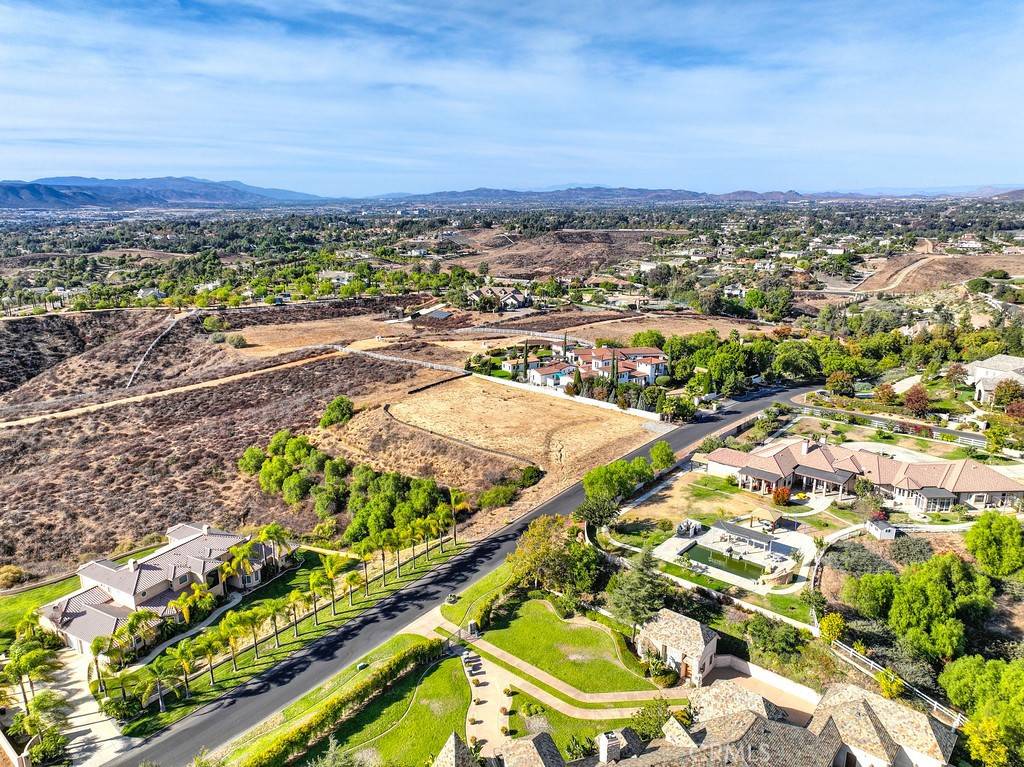 Temecula, CA 92592,43677 Calle De Velardo