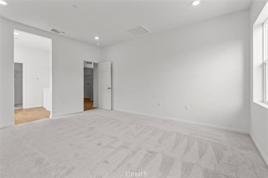 Winchester, CA 92596,30561 Sierra Linda DR