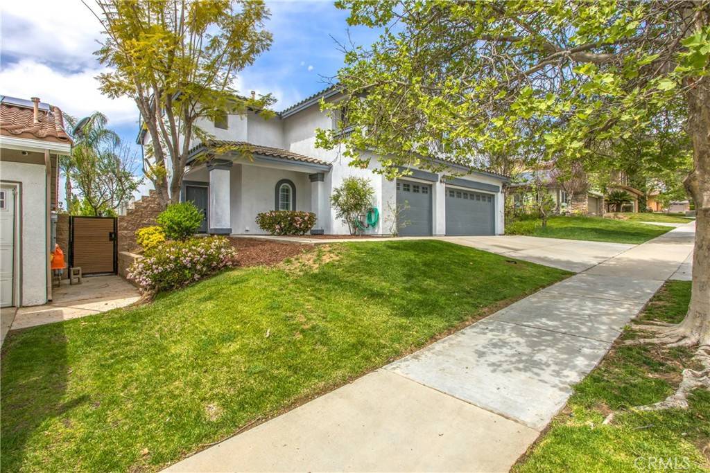 Yucaipa, CA 92399,11834 Greenbluff WAY