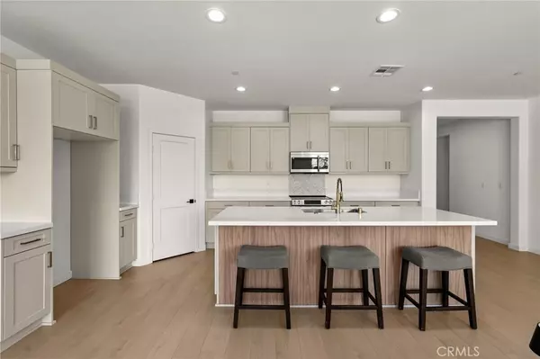Moreno Valley, CA 92557,24341 Dunlavy CT