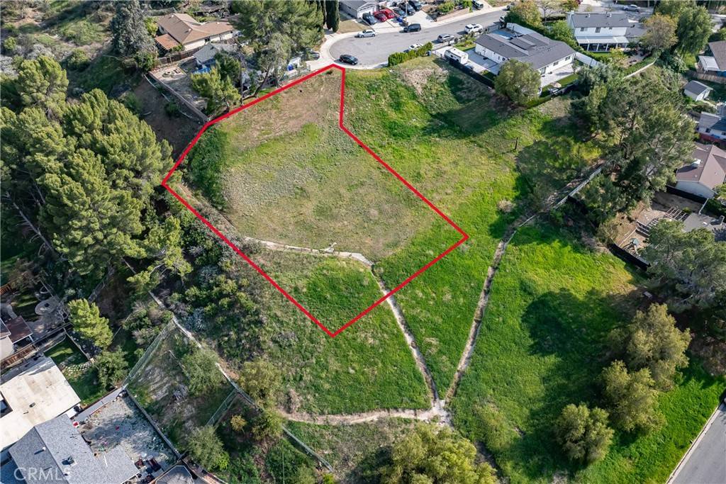 Newhall, CA 91321,19210 Beachgrove CT