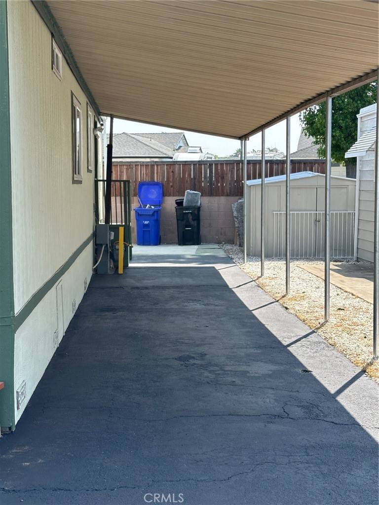 Rialto, CA 92376,250 N Linden AVE #2