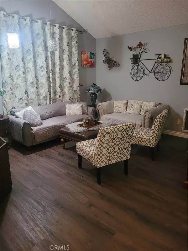 Victorville, CA 92392,12842 King Canyon RD