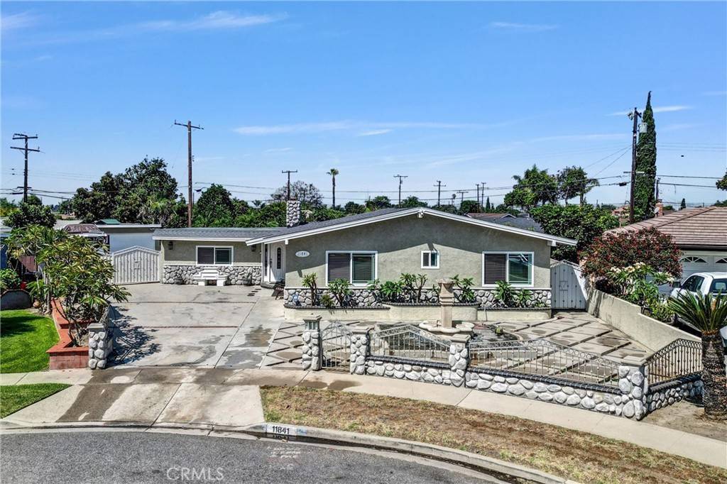 11841 Debbie LN, Garden Grove, CA 92840