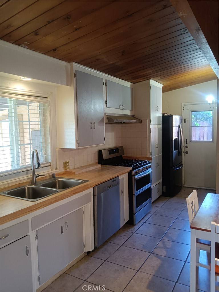Yucaipa, CA 92399,12055 Douglas ST